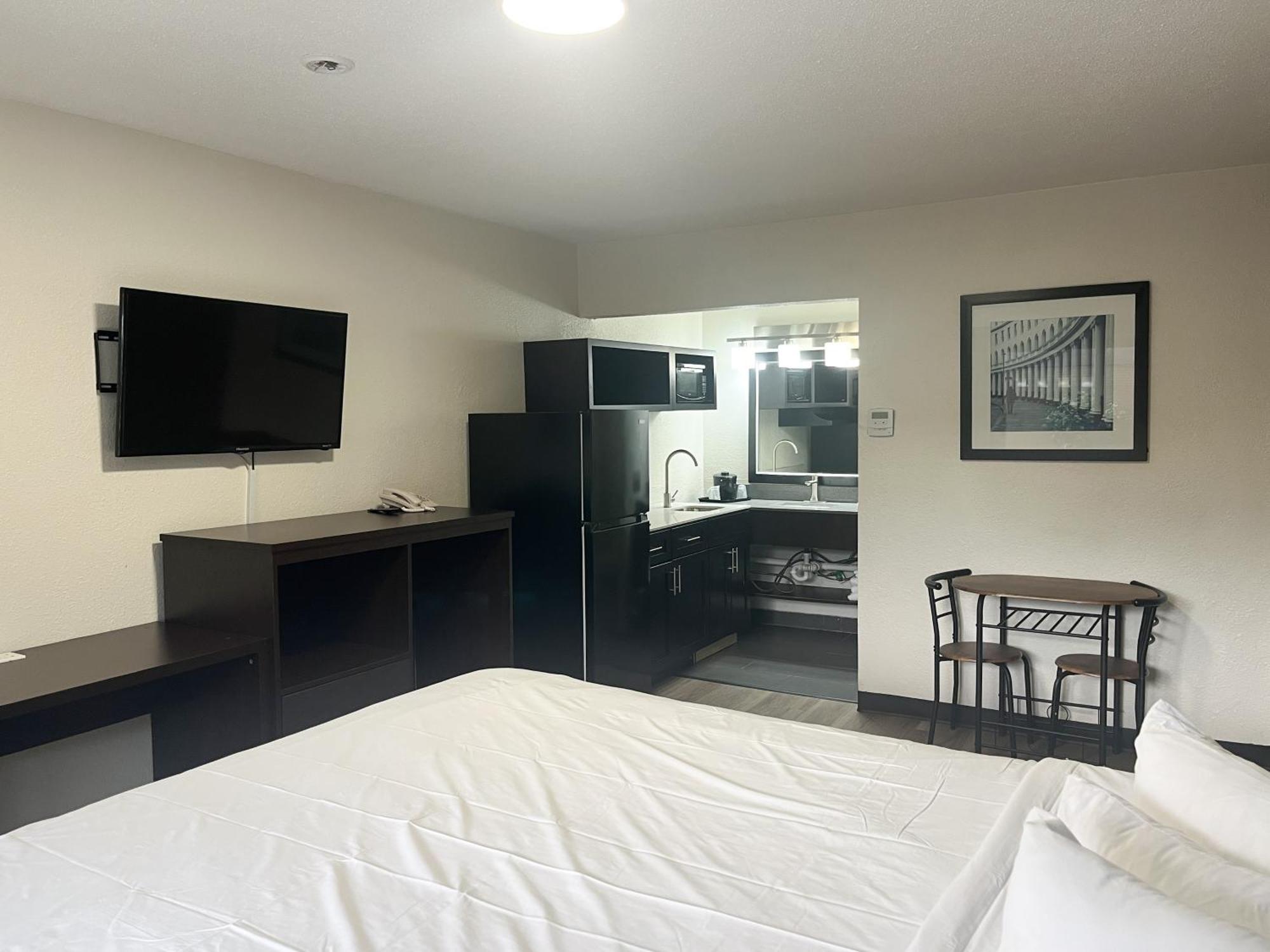 Motel 6 Charlotte, Nc - Airport South Εξωτερικό φωτογραφία
