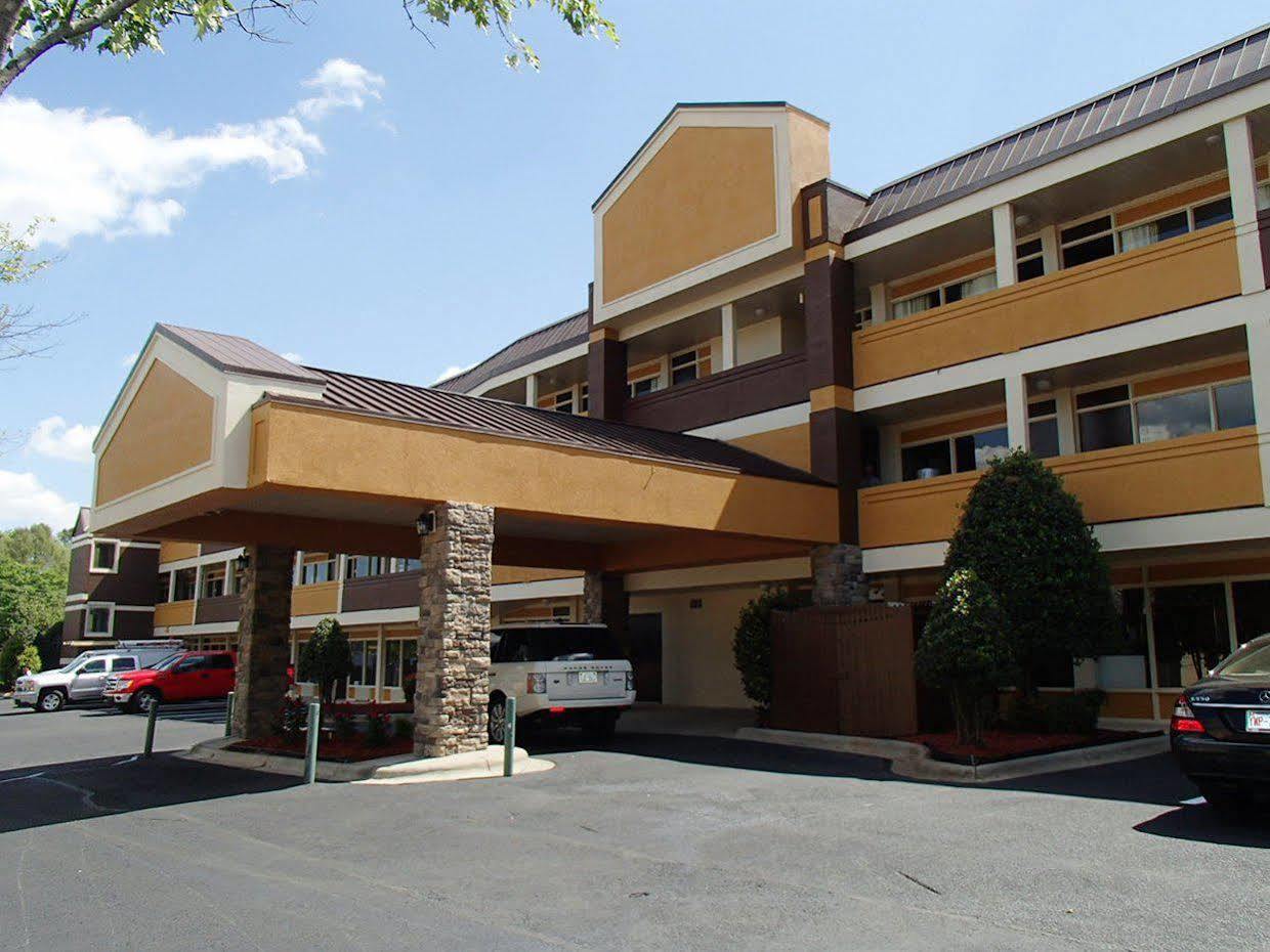 Motel 6 Charlotte, Nc - Airport South Εξωτερικό φωτογραφία