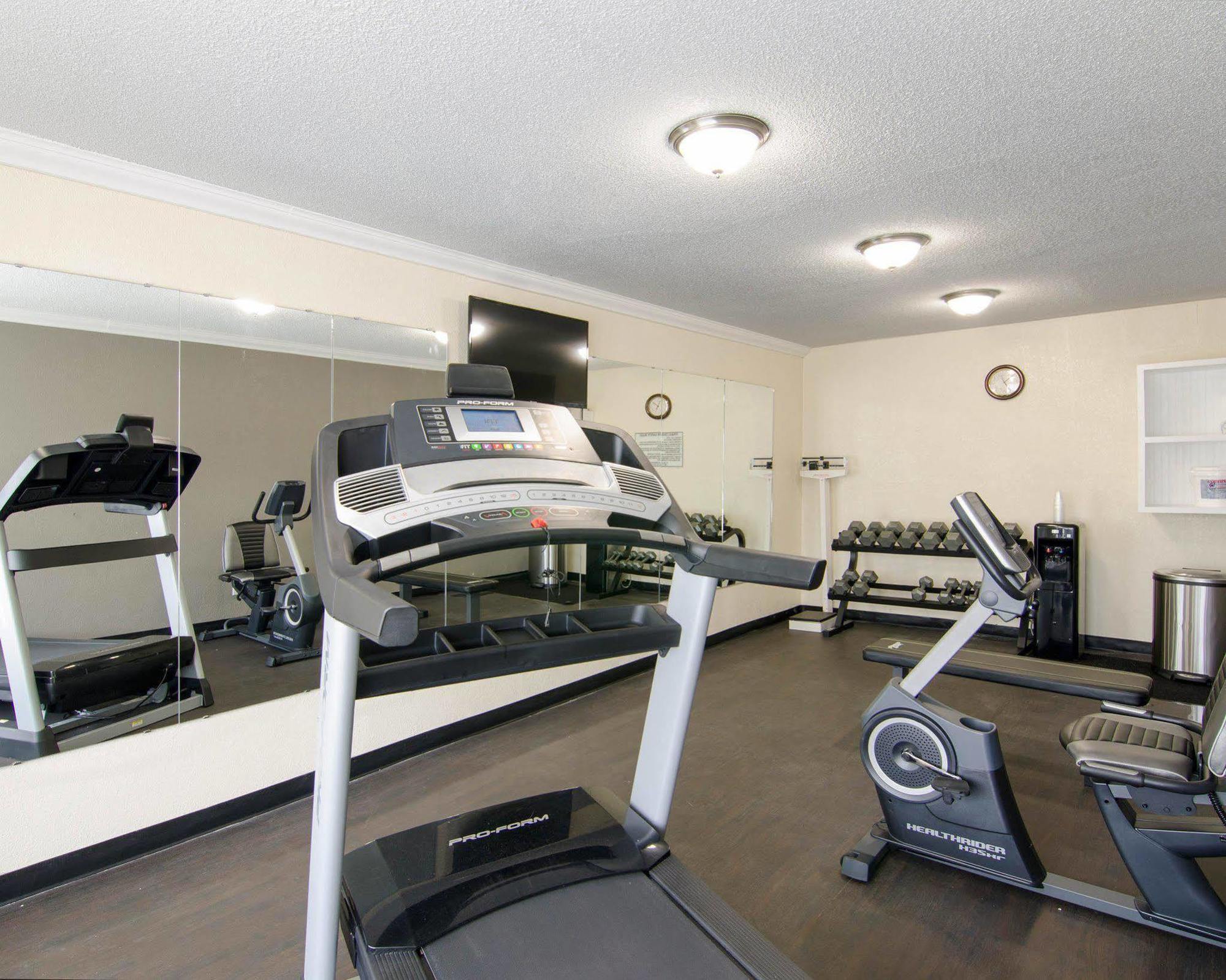 Motel 6 Charlotte, Nc - Airport South Εξωτερικό φωτογραφία