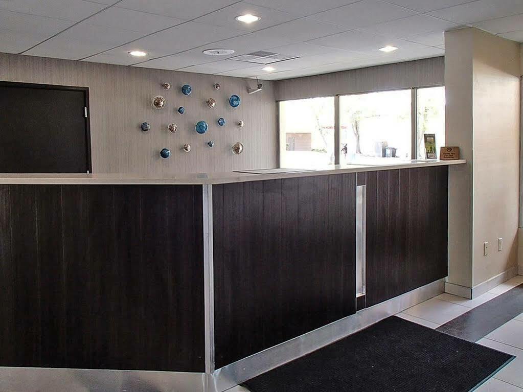 Motel 6 Charlotte, Nc - Airport South Εξωτερικό φωτογραφία